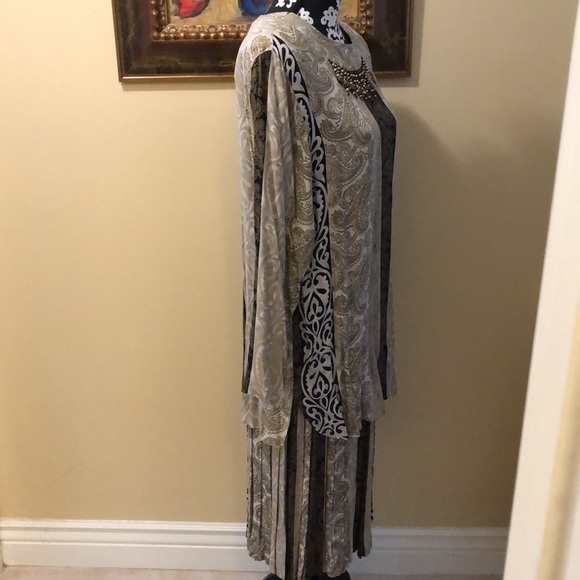 🤎Carole Little 2-Pc Damask Pleated Skirt & beaded neck tunic + infinity sash - Picture 6 of 16